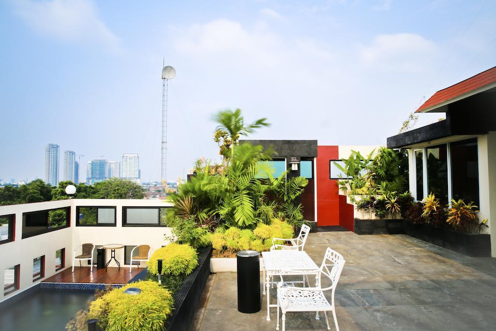 Kyo Serviced Apartment Jakarta Cilandak  Exterior foto